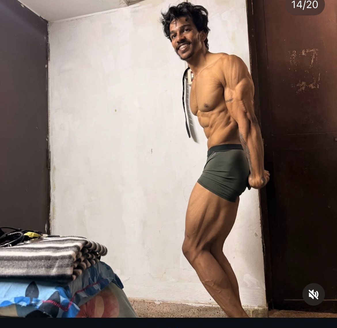 Loki side tricep pose showing competition form